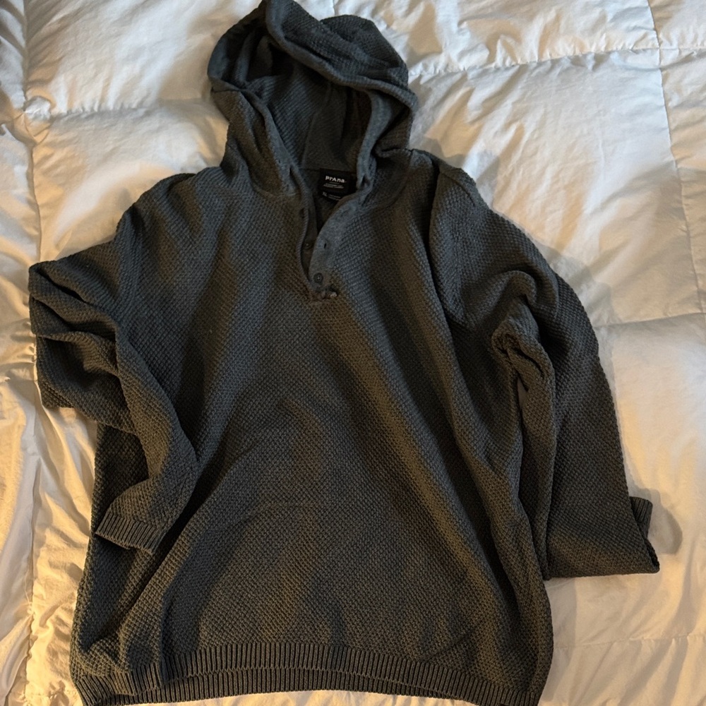 Prana Men's Gray Hooded Sweater